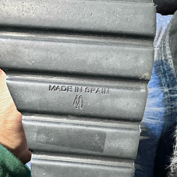 Women’s furry winter boots - Picture 10 of 10